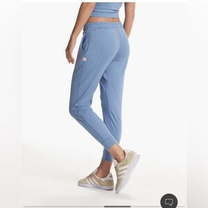 Vuori joggers size XS Isle Blue Heather